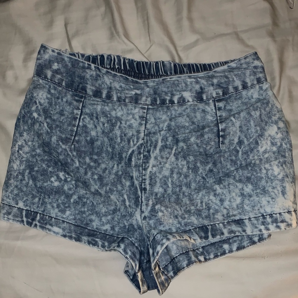 Soft jean print shorts